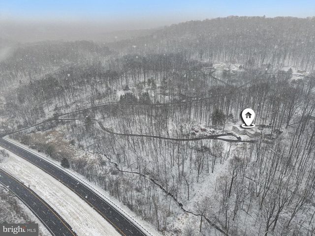 5990 NORTHWESTERN PIKE, Gore, VA 22637