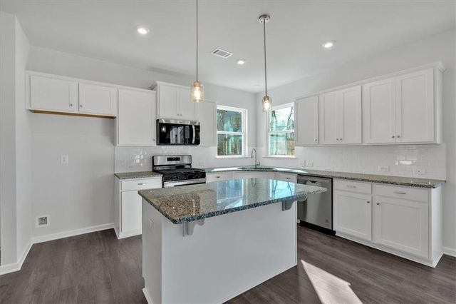 14 Grove Pointe Way, Cartersville, GA 30120