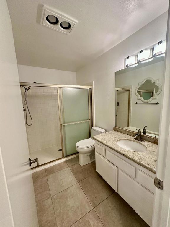 Image 13 of property listing at 1150 E Palm Canyon Drive 60, Palm Springs, CA 92264