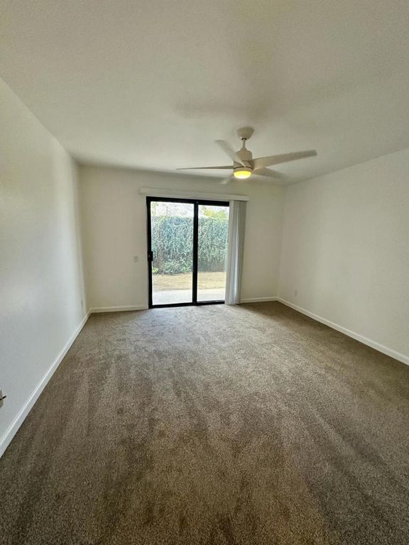 Image 16 of property listing at 1150 E Palm Canyon Drive 60, Palm Springs, CA 92264