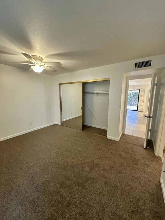 Image 7 of property listing at 1150 E Palm Canyon Drive 60, Palm Springs, CA 92264