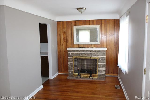 17980 Wexford Street, Roseville, MI 48066