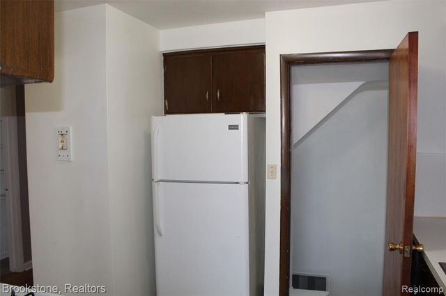 17980 Wexford Street, Roseville, MI 48066