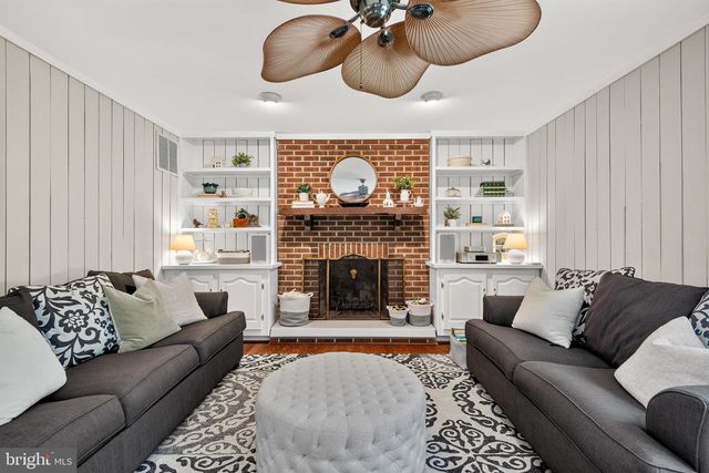 11124 CHAPEL RD, Fairfax Station, VA 22039