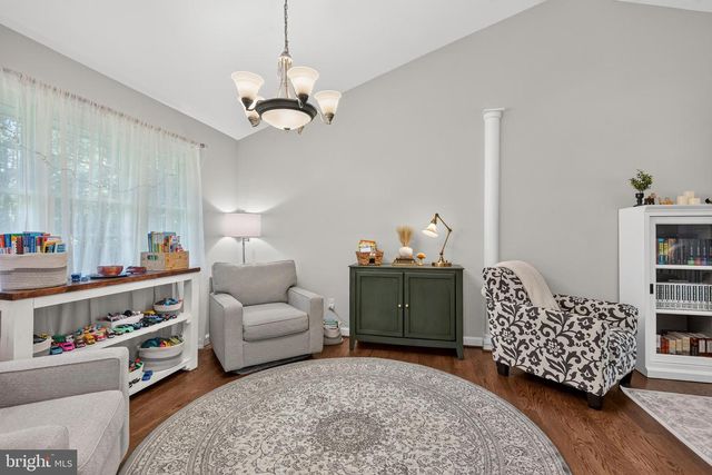 11124 CHAPEL RD, Fairfax Station, VA 22039