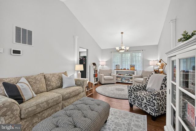 11124 CHAPEL RD, Fairfax Station, VA 22039