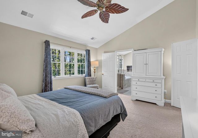 11124 CHAPEL RD, Fairfax Station, VA 22039