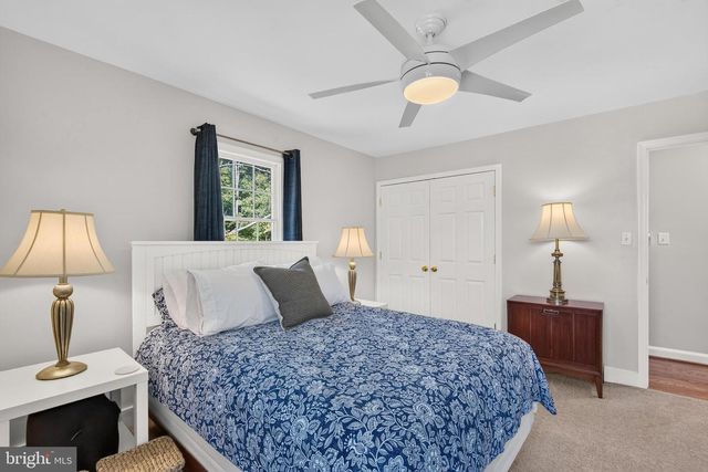 11124 CHAPEL RD, Fairfax Station, VA 22039