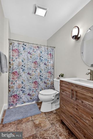 11124 CHAPEL RD, Fairfax Station, VA 22039
