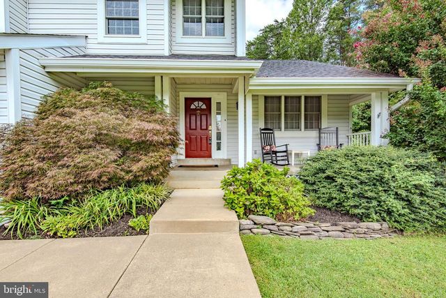 11124 CHAPEL RD, Fairfax Station, VA 22039
