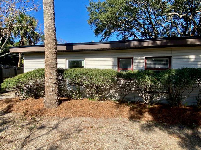 1095 Anastasia Blvd, St Augustine, FL 32080