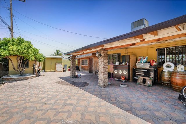 1307 S Cliveden, Compton, CA 90220