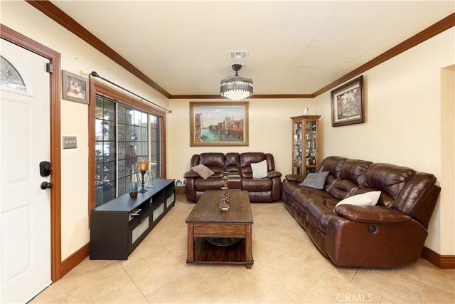 1307 S Cliveden, Compton, CA 90220