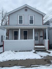 33 1/2 Dublin Street, Oswego, NY 13126