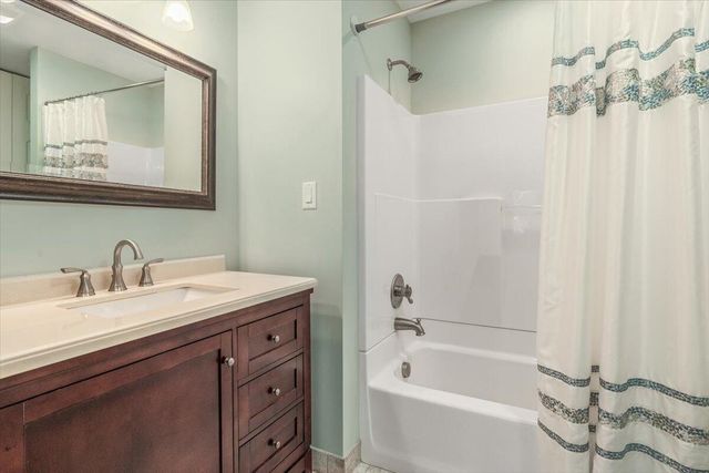 2727 S Lakeshore Drive G27, St. Joseph, MI 49085