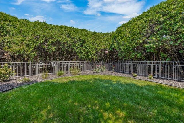 2727 S Lakeshore Drive G27, St. Joseph, MI 49085