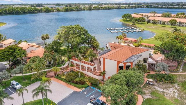 405 Liberty Court 405, Deerfield Beach, FL 33442