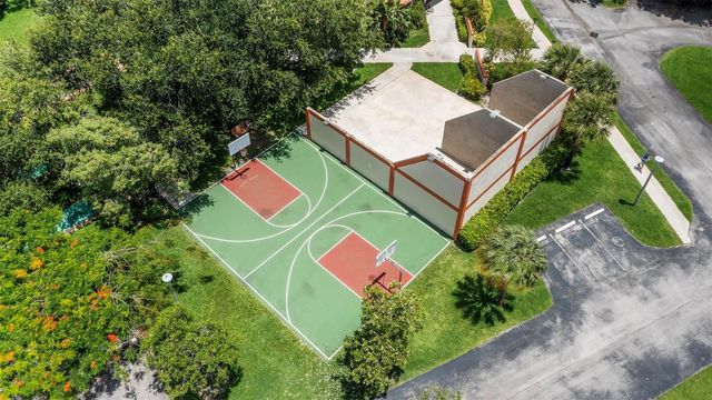 405 Liberty Court 405, Deerfield Beach, FL 33442