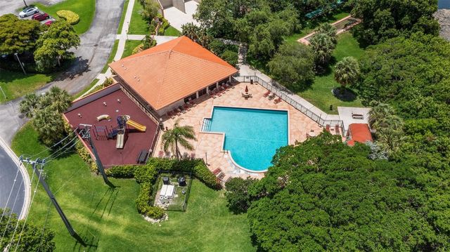 405 Liberty Court 405, Deerfield Beach, FL 33442