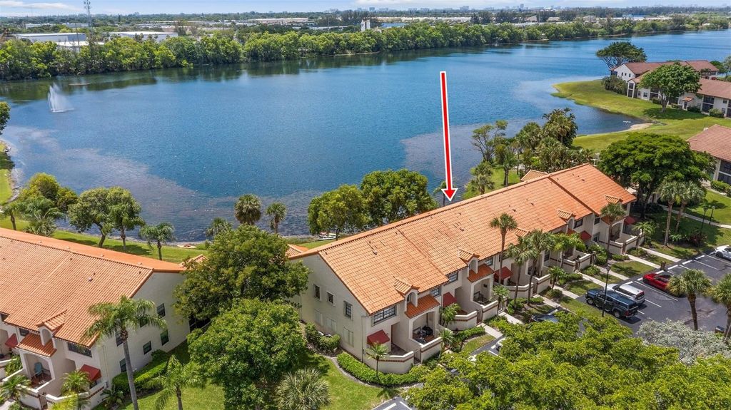 405 Liberty Court 405, Deerfield Beach, FL 33442