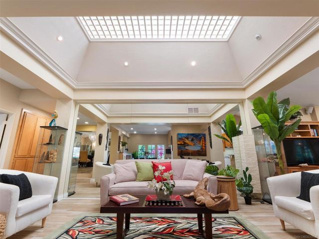 352 Calle Bonita, Escondido, CA 92029