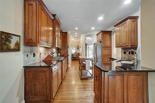 10755 Arlington Point, Johns Creek, GA 30022