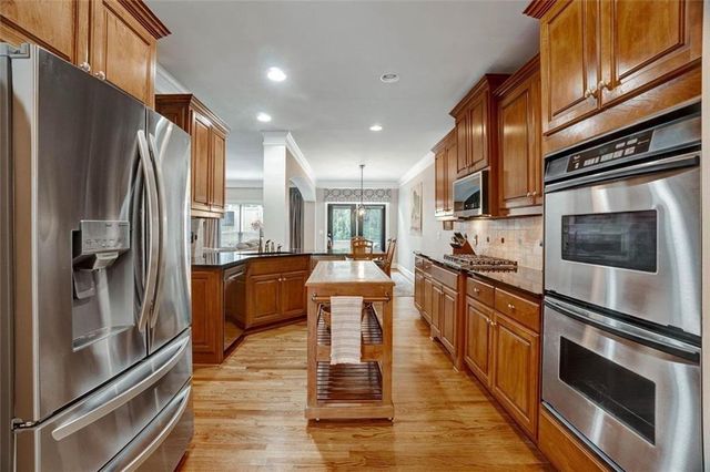 10755 Arlington Point, Johns Creek, GA 30022