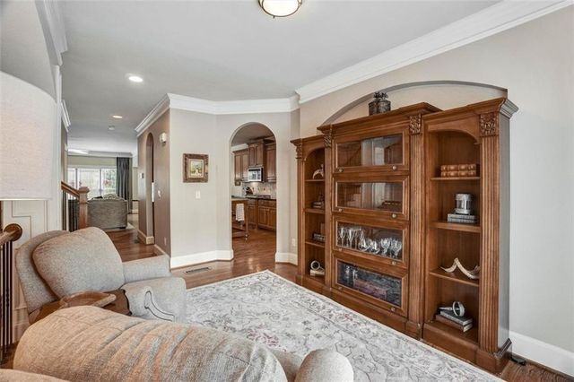 10755 Arlington Point, Johns Creek, GA 30022