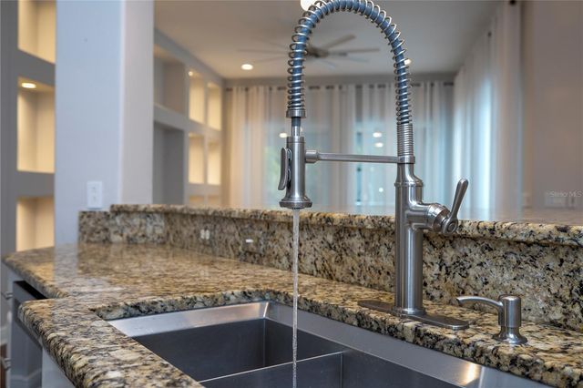 1720 LAKE ROBERTS LANDING DRIVE, Winter Garden, FL 34787