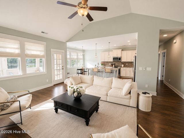 747 Tuscan Way, Wilmington, NC 28411