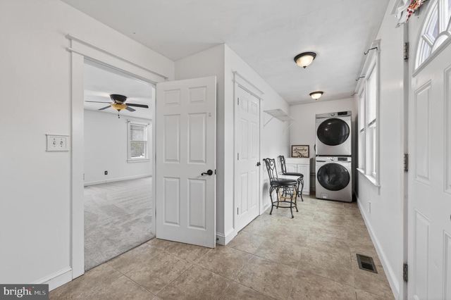 152 E 7TH ST, Burlington, NJ 08016