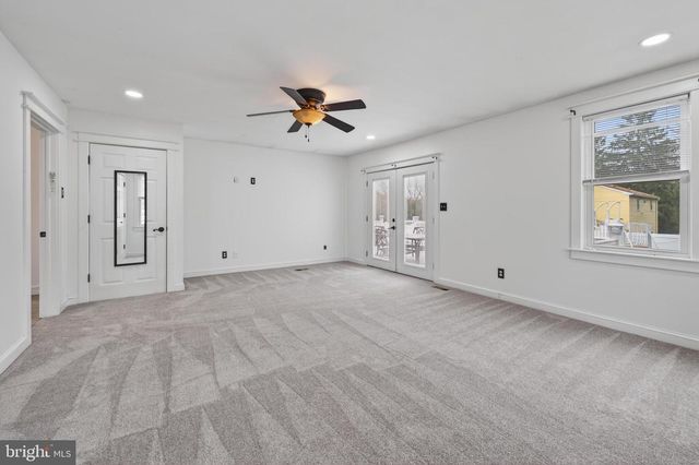 152 E 7TH ST, Burlington, NJ 08016