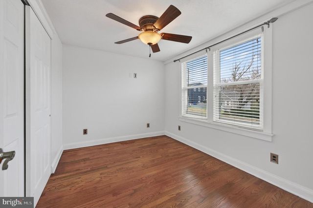 152 E 7TH ST, Burlington, NJ 08016