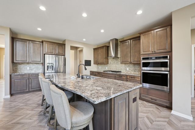 16868 Reeder Ridge, Eden Prairie, MN 55347