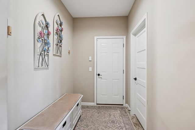 16868 Reeder Ridge, Eden Prairie, MN 55347