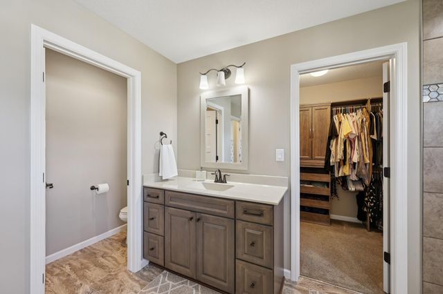 16868 Reeder Ridge, Eden Prairie, MN 55347