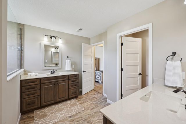 16868 Reeder Ridge, Eden Prairie, MN 55347