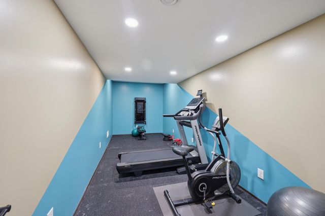 16868 Reeder Ridge, Eden Prairie, MN 55347