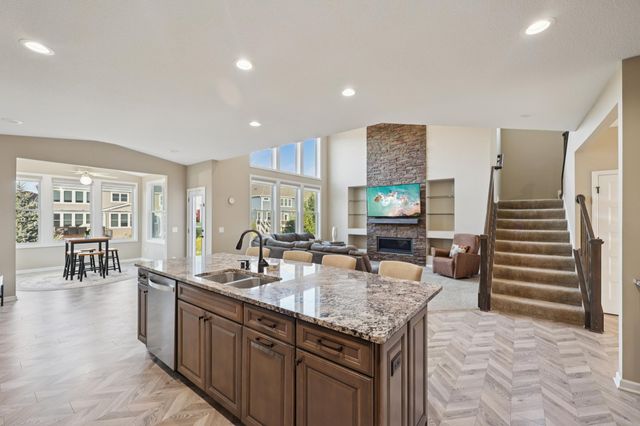 16868 Reeder Ridge, Eden Prairie, MN 55347