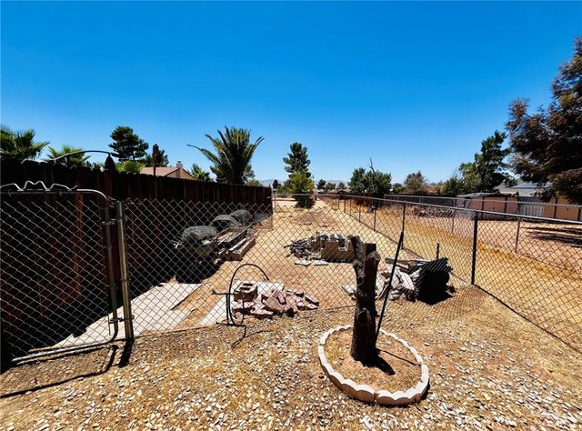 16830 Ocotilla Road, Apple Valley, CA 92307