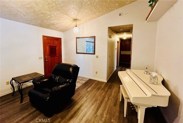 16830 Ocotilla Road, Apple Valley, CA 92307