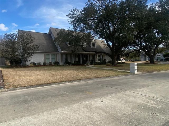 4117 Maid Stone Dr Drive, Lake Charles, LA 70605