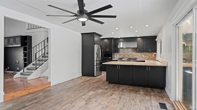 1794 Ellie Ct, Benicia, CA 94510