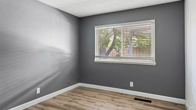 1794 Ellie Ct, Benicia, CA 94510