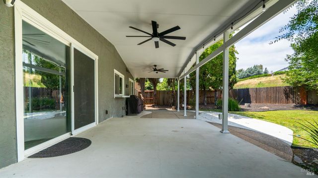 1794 Ellie Ct, Benicia, CA 94510