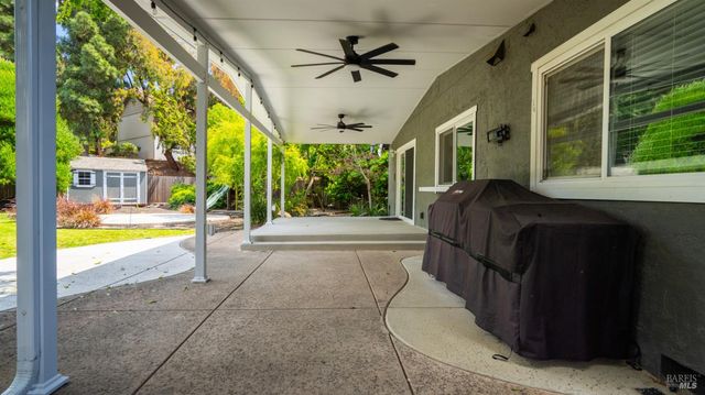 1794 Ellie Ct, Benicia, CA 94510