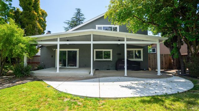 1794 Ellie Ct, Benicia, CA 94510