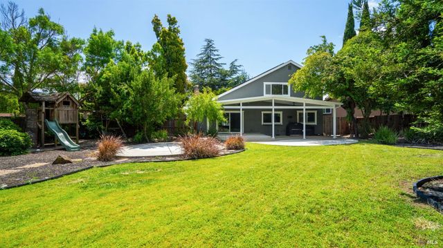 1794 Ellie Ct, Benicia, CA 94510