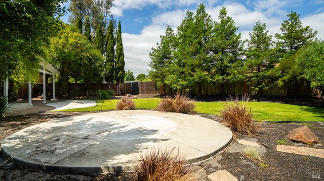 1794 Ellie Ct, Benicia, CA 94510