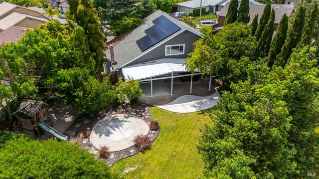 1794 Ellie Ct, Benicia, CA 94510